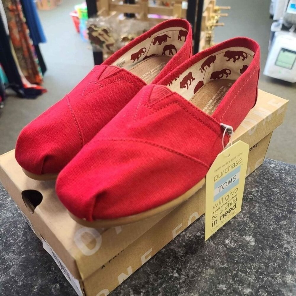 Tom's Women's Canvas Classic, Red, Size 8.5